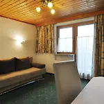 Kitzbuehler Alpen Ξενοδοχείο 4*