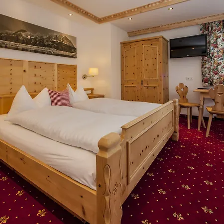 Kaiserhotel Kitzbuehler Alpen Szálloda