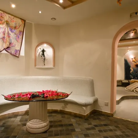 Kaiserhotel Kitzbuehler Alpen Szálloda Oberndorf in Tirol