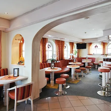 Otel Kaiserhotel Kitzbuehler Alpen 4*